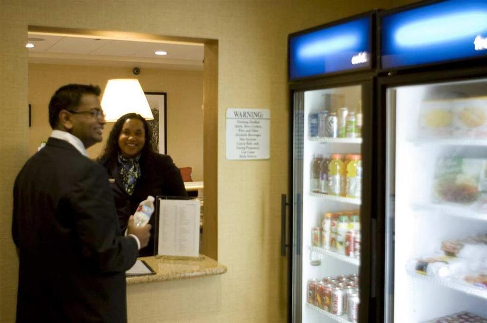 Hampton Inn & Suites Oakland Airport-Alameda Oda fotoğraf